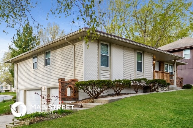 Building Photo - 17013 E 3 Terrace N