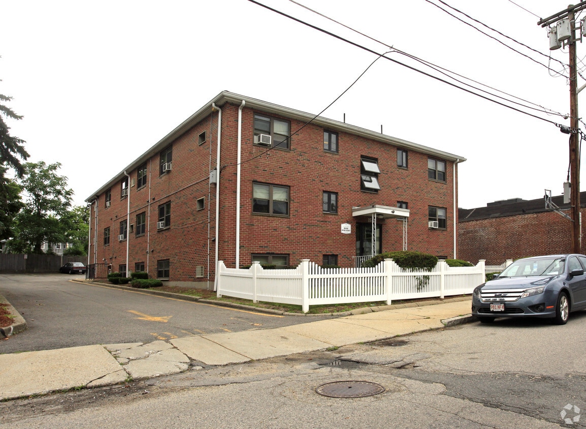 15 Canal St, Medford, MA 02155 Apartments in Medford, MA