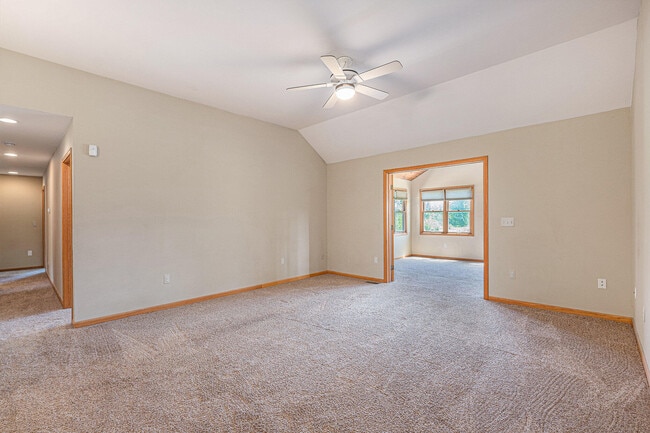 Building Photo - 5736 Willis Rd