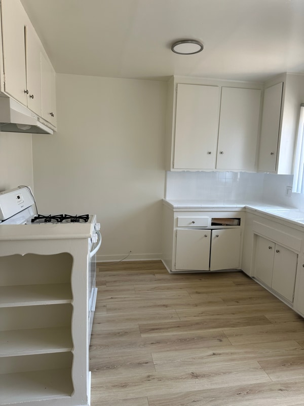 Foto del edificio - 8200 Owensmouth Ave