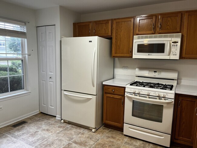 Foto del edificio - 2117 Orchard Ln
