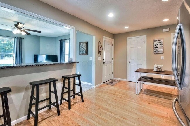 Building Photo - 200 S Williams St