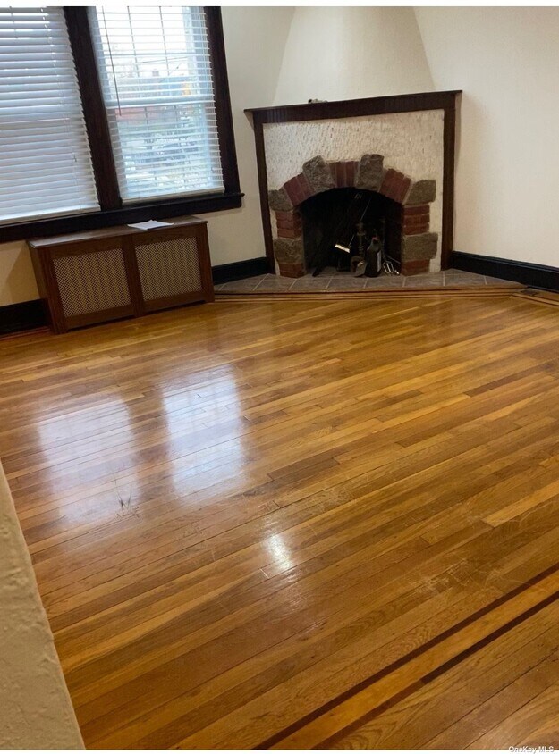 Building Photo - 226-18-226141 141st Ave