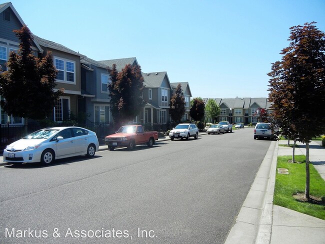 Building Photo - 16960 NW Shadow Hills Ln