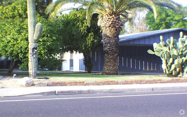 Primary Photo - Geronimo Apartments
