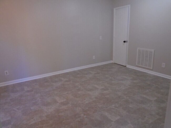 Foto del edificio - 1 Bedroom 1 Bathroom available NOW in Bonn...