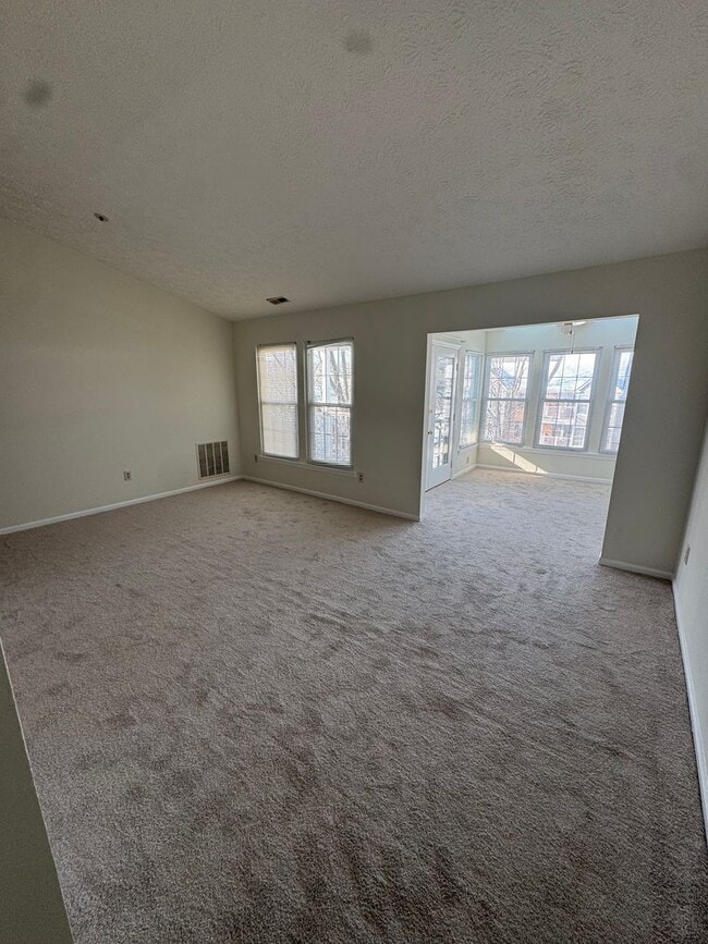 Foto del edificio - For Rent - 2 Bedroom, 1 Bathroom Condo | Edgewood, MD