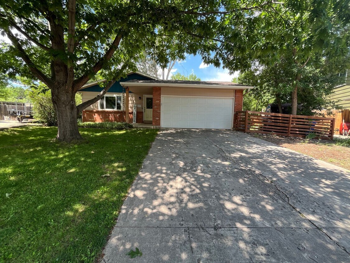 Primary Photo - Adorable Home in West Fort Collins