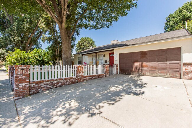 Building Photo - 16907 Marlin Pl