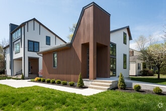 Building Photo - 61 Fisher Ave