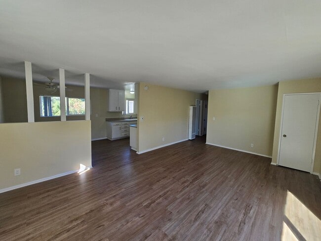 Building Photo - Woodland359