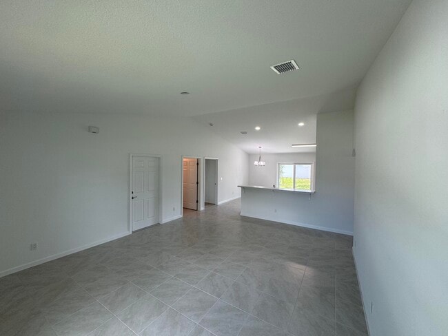 Foto del edificio - 532 SW Buswell Ave