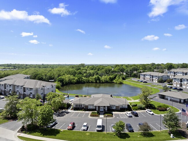 Foto del edificio - The Fairways Apartment Homes