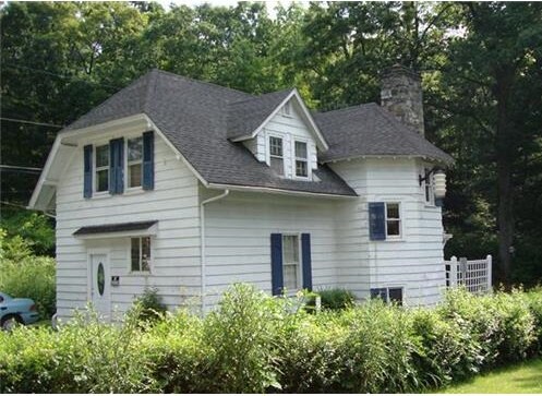 Building - 784 Route 312
