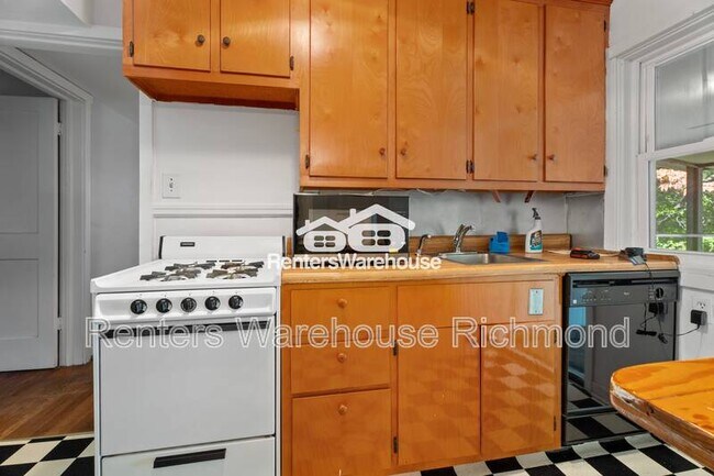 Foto del edificio - 5207 Forest Hill Ave