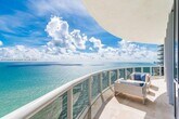 Primary Photo - 16001 Collins Ave