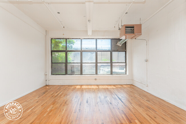 Foto del edificio - 210 Cook St