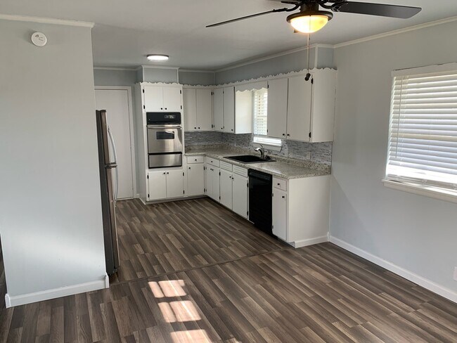 Foto del edificio - 5214 S Delaware Pl