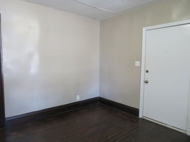 Photo - 1307 Forest Ave Apartment