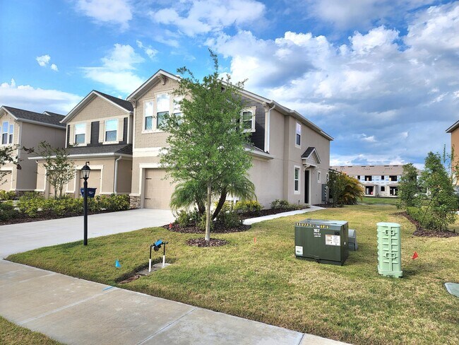 Building Photo - 5543 Pleasantview Ct