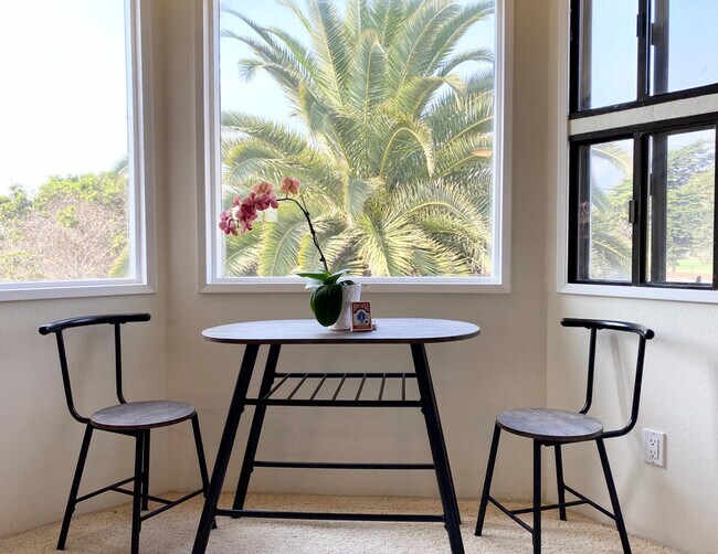 Foto del edificio - 4545 Carpinteria Ave