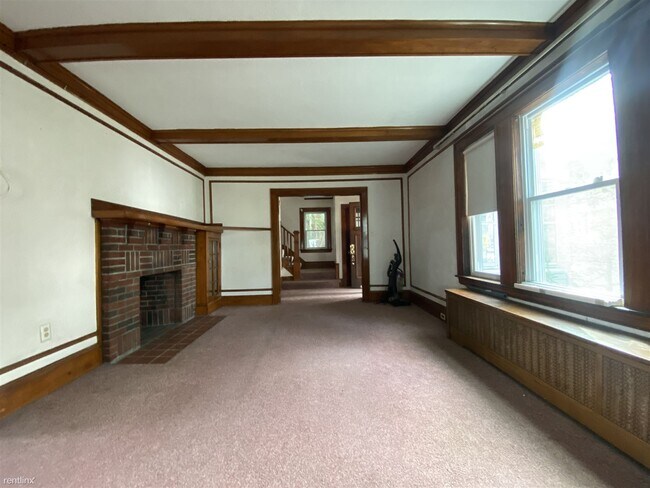 Building Photo - 5 br, 2 bath House - 25A Embassy Rd