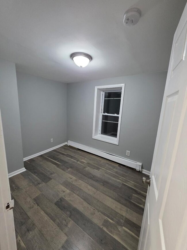 Foto del edificio - 204 Elizabeth Ave