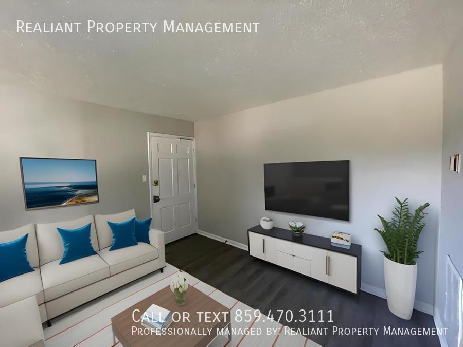 Primary Photo - 208 Lakeshore Drive, # 2