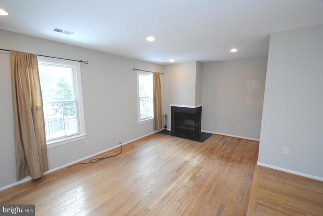 Foto del edificio - 1500 Tanyard Hill Rd