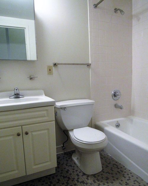 Building Photo - 426 W 53rd St