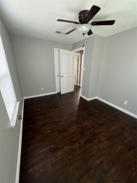 Foto del edificio - 2110 14th Ave N