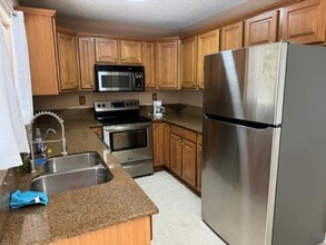 Building Photo - 18435 Spanish Isles Ct