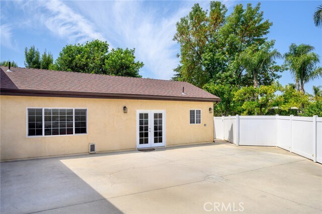 Foto principal - 9814 Noble Ave