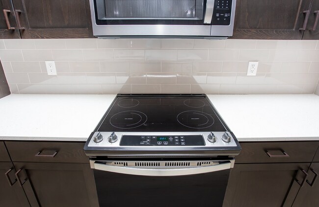 Foto del edificio - BRAND NEW- One Story