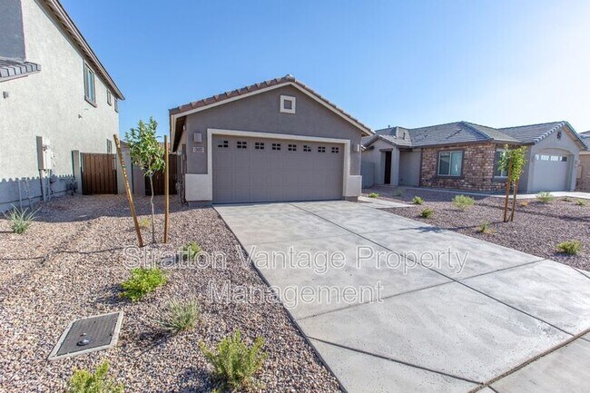 Foto del edificio - 305 Pinnacle Ridge Dr