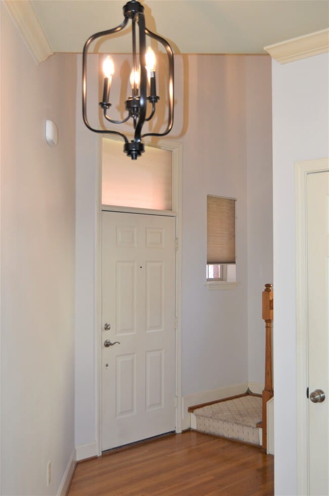 Double Ceiling Entry foyer - 641 Old Hickory Blvd