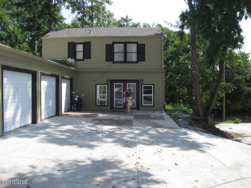 Primary Photo - 2 br, 1 bath House - 3320 California St