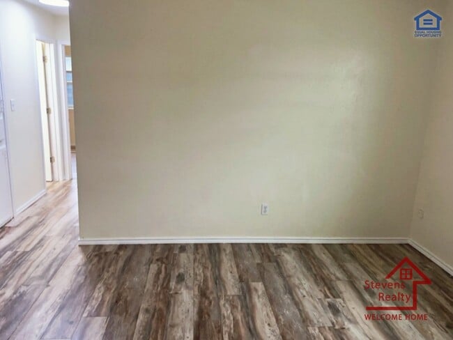 Foto del edificio - 2111 NW Lindy Ave