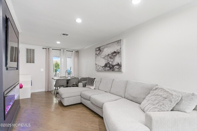 Foto del edificio - 19 Horseshoe Ct