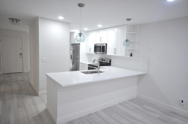 Building Photo - 13731 Via Aurora