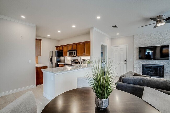 Foto del edificio - Furnished Rental - 3 Month Minimum