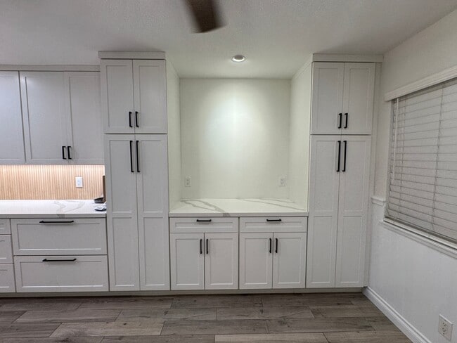 Photo - 2620 Elden Ave Townhome
