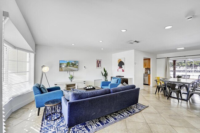 Foto del edificio - 6481 Kimberly Blvd