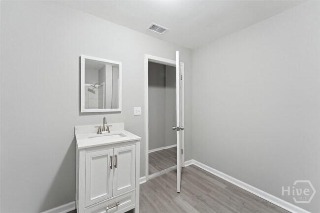 Foto del edificio - 2120 Bulloch St