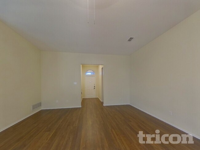 Foto del edificio - 5749 Imes Ln