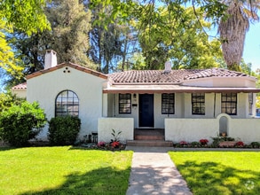 Building Photo - 128 Palm Ave