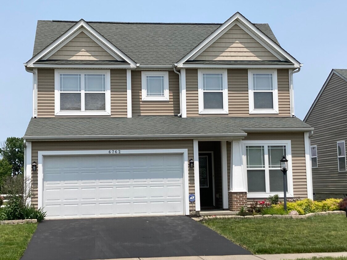Foto principal - 6762 Bigerton Bend