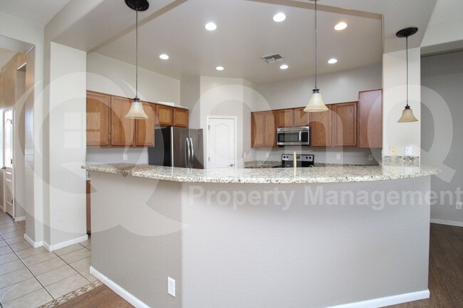 Building Photo - 6420 W Lucia Dr