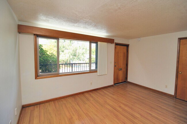 Foto del edificio - 3200-3236 SW Marigold St