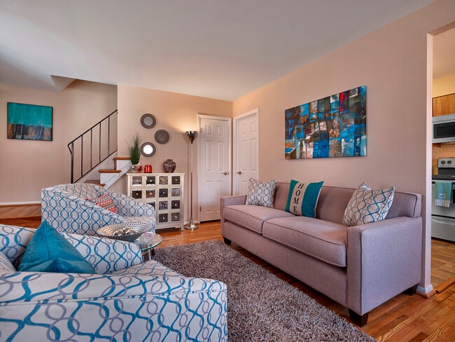 Townhouse style lifestyle - The Preserve at Darby Creek